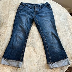 These are Blue Cult Women classic cropped jeans. Size 30.